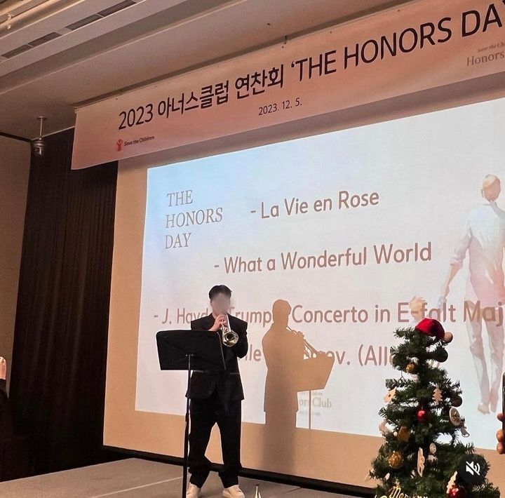 [서울=뉴시스] 안리환. (사진=이혜원 인스타그램 캡처) 2023.12.06. photo@newsis.com *재판매 및 DB 금지