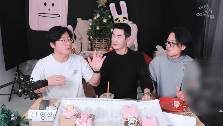 [서울=뉴시스] 나영석PD(왼쪽부터), 배정남, 김대주 작가. (사진=) 2023.12.06. photo@newsis.com *재판매 및 DB 금지