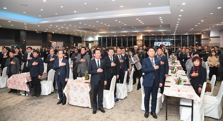 [거창=뉴시스] 거창군청 2023년 제1회 거창군 상공인의 밤, 화합의 장 마련 *재판매 및 DB 금지 *재판매 및 DB 금지