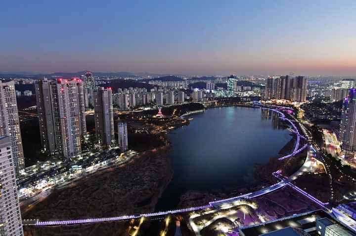 [수원=뉴시스] 수원 광교신도시 전경. (사진=수원시 제공) 2023.12.06. photo@newsis.com *재판매 및 DB 금지