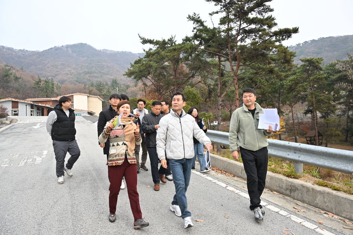 [울산=뉴시스] 울산 중구가 입화산 자연휴양림 '산림문화 휴양관' 건립을 위해 5일부터 7일까지 사흘 동안 부안·영광·보성·진주 일원 우수 휴양(숙박) 시설 견학에 나섰다. *재판매 및 DB 금지