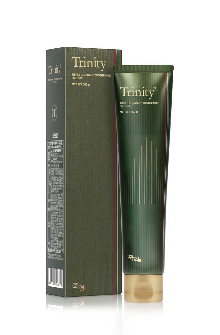 LG생활건강 죽염 트리니티 3중케어 치약 2종.(사진=LG생활건강 제공) *재판매 및 DB 금지