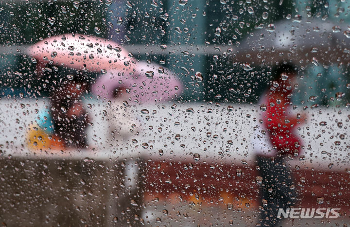 부산, 대체로 흐리고 가끔 비…낮 최고 13도