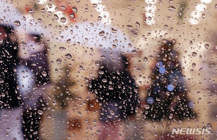 부산, 구름 많고 곳에 따라 비 조금…5㎜ 안팎