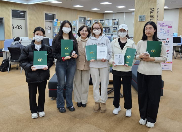 시상식 참석자들 *재판매 및 DB 금지