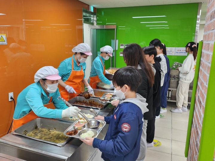 학교급식. (사진=뉴시스DB) *재판매 및 DB 금지