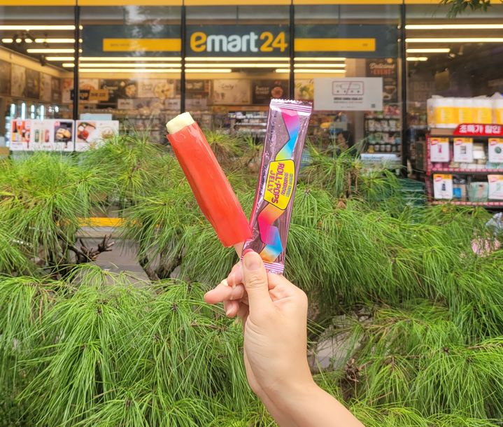 이마트24에서 판매 중인 롤팝젤리(사진=이마트24 제공) *재판매 및 DB 금지