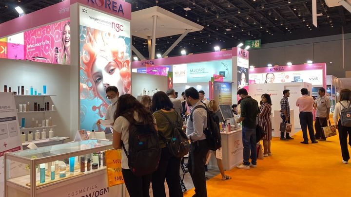 [서울=뉴시스]KOTRA는 이달 7일부터 9일까지 3일간 인도 뭄바이에서 개최된 ‘코스모프로프 인디아(COSMOPROF India)’에 처음으로 한국관을 운영했다고 밝혔다. (사진=KOTRA 제공) photo@newsis.com *재판매 및 DB 금지