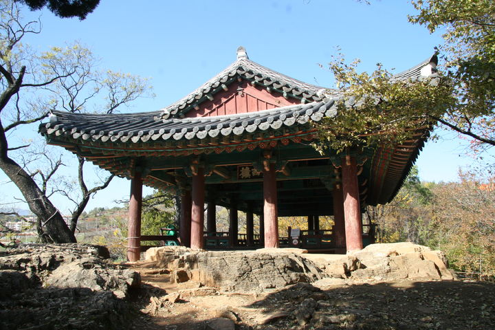 [서울=뉴시스] 삼척 죽서루 (사진=문화재청 제공) 2023.12.28 photo@newsis.com *재판매 및 DB 금지