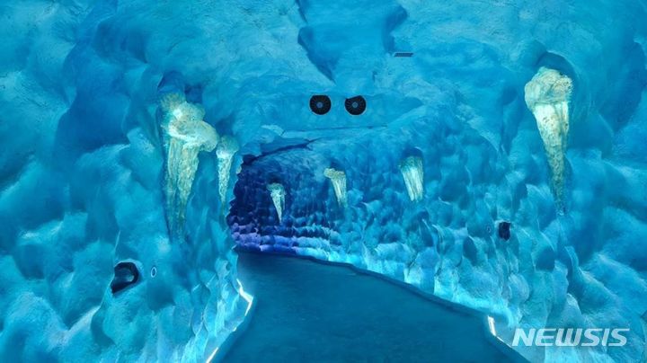 [서울=뉴시스] 대우건설이 아이스정글에 조성한 아이스큐브. (사진=대우건설 제공)