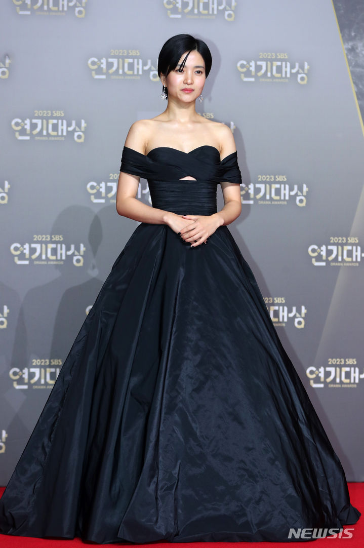 김태리 \'숏커트 여신\'