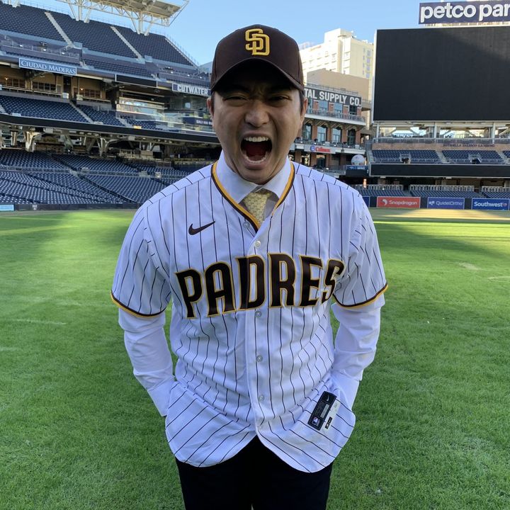 [서울=뉴시스] 미국 메이저리그(MLB) 진출에 성공한 고우석(26)이 샌디에이고 파드리스의 홈구장 펫코 파크에서 팬들에게 첫 인사를 건넸다. 2024.01.05. (사진=샌디에이고 구단 SNS) *재판매 및 DB 금지