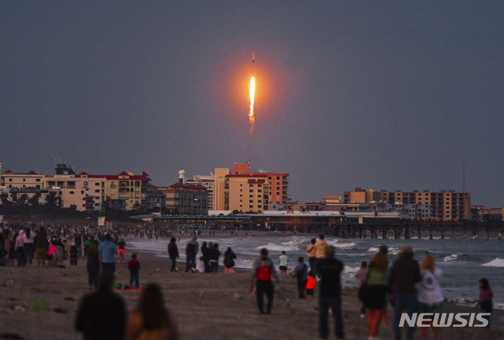 中, ‘스타링크 겨냥’ 마이크로파 무기 개발…1분 20GW 출력