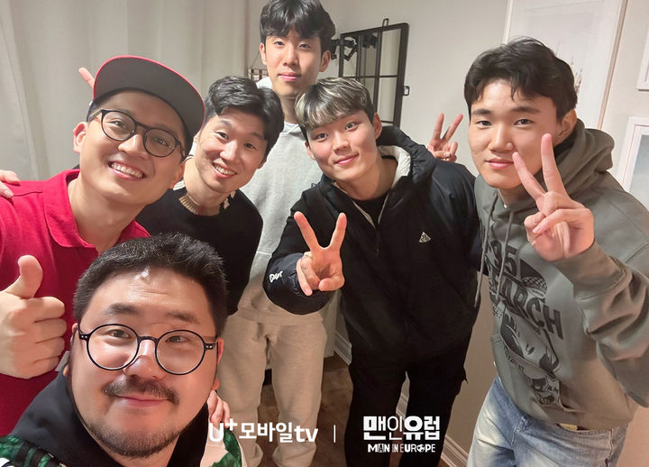 [서울=뉴시스] 대한민국 축구 국가대표팀 주장 출신 박지성이 STUDIO X+U와 슛포러브의 합작 신규 예능 '맨인유럽'에 출연하는 소감을 전했다. (사진=STUDIO X+U 제공) 2024.01.08. photo@newsis.com *재판매 및 DB 금지