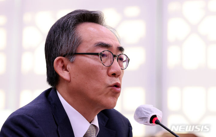 [서울=뉴시스] 이영환 기자 = 조태열 외교부 장관 후보자가 8일 오전 서울 여의도 국회에서 열린 인사청문회에 참석해 의원들의 질의에 답하고 있다. 2024.01.08. 20hwan@newsis.com