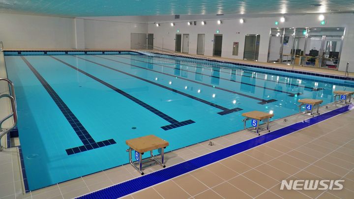[전주=뉴시스]윤난슬 기자 = 라온체육센터 수영장.(사진=전주시설공단 제공) 