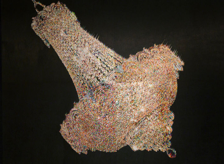 함경아,What you see is the unseen / Chandeliers for Five Cities SK 02-02, 2018~2019, North Korean hand embroidery, silk threads on cotton, middle man, smuggling, bribe, tension, anxiety, censorship, ideology, wooden frame, approx. 1800hrs/1person 145 x 187 cm Courtesy of the artist and Kukje Gallery 사진=전병철 이미지=국제갤러리 제공. *재판매 및 DB 금지