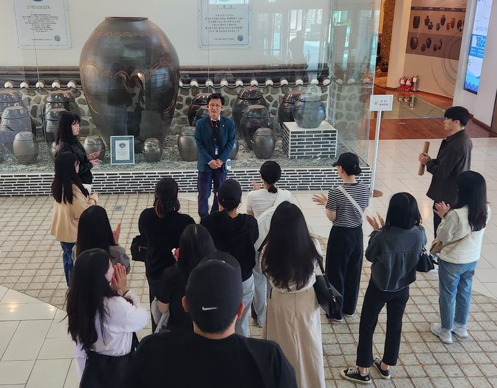 [울산=뉴시스] 울산시 남구가 구직을 단념한 청년들의 사회진출을 적극 돕기 위해 지난해에 이어 올해도 '청년 도전 지원사업'을 시행한다. (사진=울산 남구 제공) photo@newsis.com *재판매 및 DB 금지