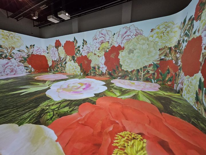(주)필리핀한국문화원 전시장 전경(모란)_Installation View (Peonies in Bloom) *재판매 및 DB 금지