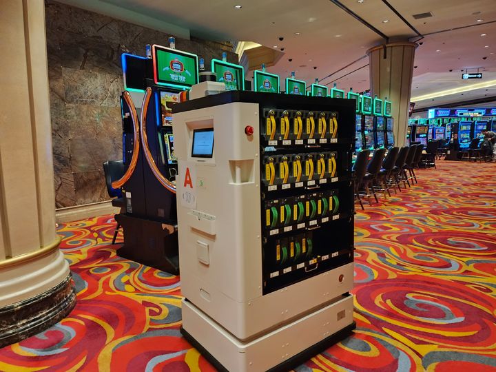 [정선=뉴시스] 카지노 현금박스 운반 로봇 *재판매 및 DB 금지