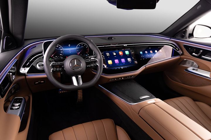 [서울=뉴시스] E클래스 인테리어 (사진=벤츠) 2024.1.19 photo@newsis.com *재판매 및 DB 금지