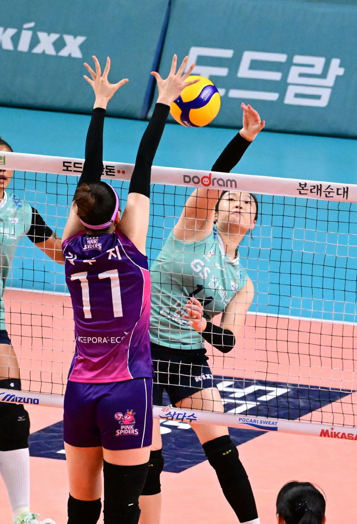 [서울=뉴시스]김지원. 2024.01.17. (사진=한국배구연맹 제공) *재판매 및 DB 금지