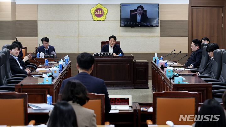 인천시의회 청년특별위 활동 개시…"청년정책, 부산보다 부족"