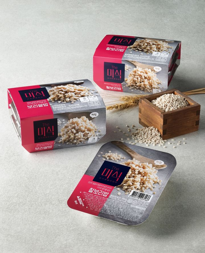 하림 '더미식 보리밥' 2종 모습.(사진=하림 제공) *재판매 및 DB 금지