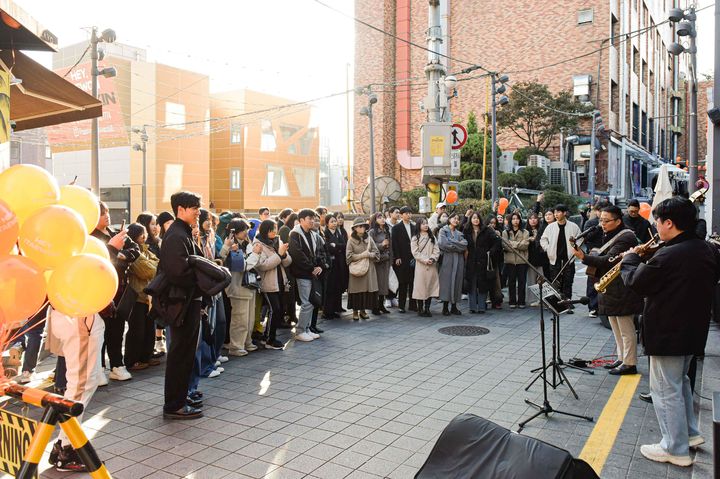 [서울=뉴시스]이태원 플리마켓.(사진=용산구 제공) *재판매 및 DB 금지