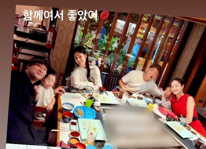 [서울=뉴시스] 배우 권다현이 배우 서효림의 가족과 하와이 여행을 떠난 사진을 공개했다. (사진=권다현 인스타그램 캡처) 2024.01.25. photo@newsis.com *재판매 및 DB 금지