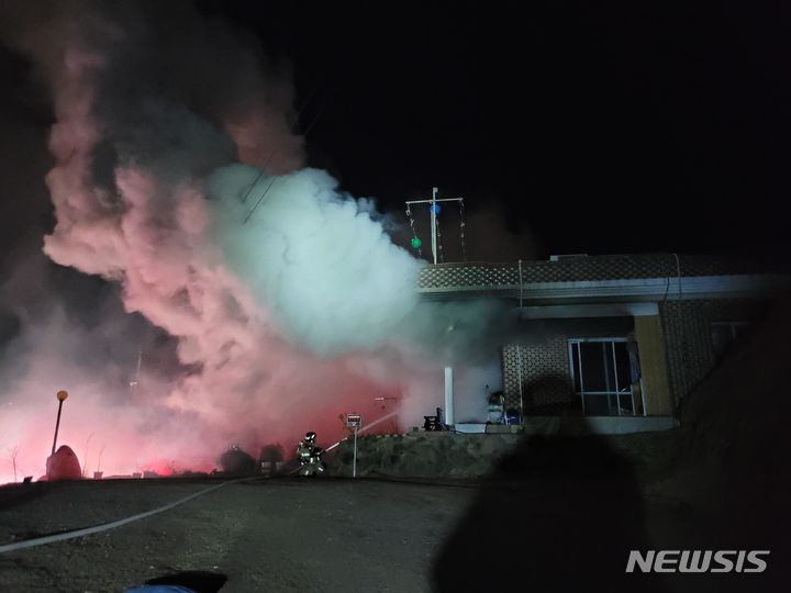 하동서 주택 불 1시간30분 만에 진화, 인명 피해 없어