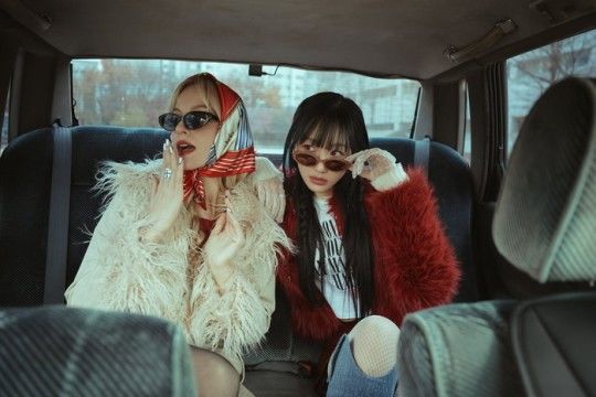 [서울=뉴시스] 그룹 러블리즈 출신 솔로가수 류수정(오른쪽)과 함께 작업한 미국 다크팝 아이콘 자일로.. (사진=하우스 오브 드림스 제공) 2024.01.28. photo@newsis.com *재판매 및 DB 금지