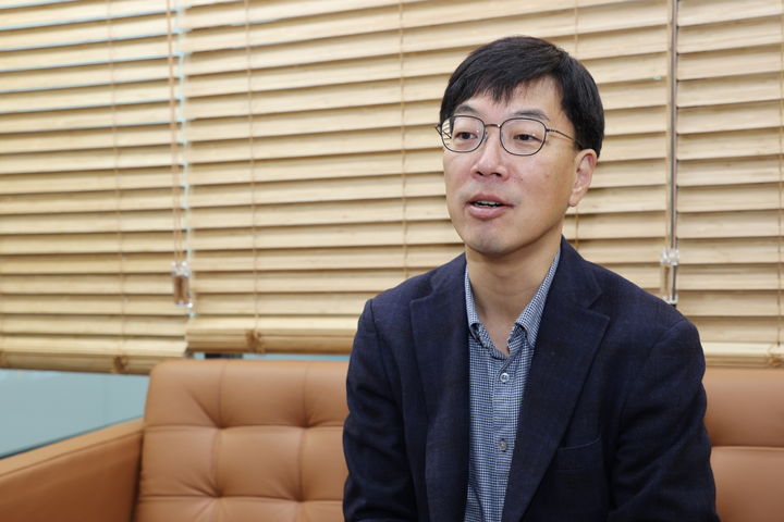 '이달의 과학기술인상' 2월 수상자로 선정된 김정 한국과학기술원(KAIST) 교수. (사진=과기정통부 제공) *재판매 및 DB 금지