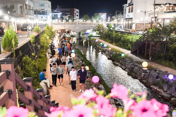 [뉴시스=공주] 야간관광 특화도시 조성사업에 선정된 제민천 일대.(사진=공주시 제공) 2024.01.31. *재판매 및 DB 금지