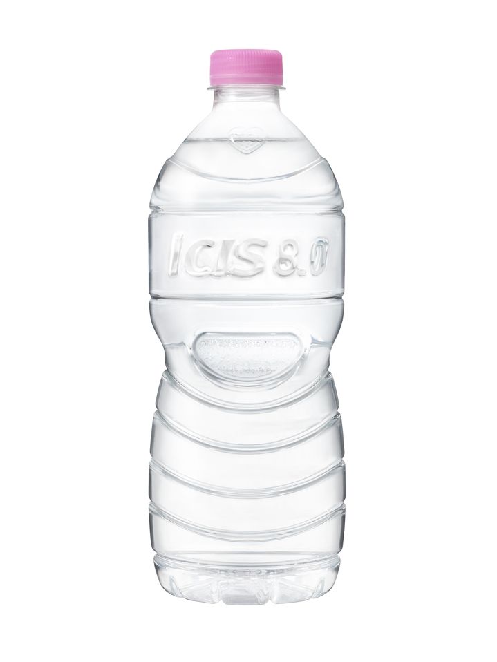 병 입구 경량화가 진행된 아이시스 8.0 제품 모습.(사진=롯데칠성음료 제공) *재판매 및 DB 금지