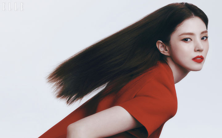 [서울=뉴시스] 한소희. (사진=엘르 제공) 2024.02.01. photo@newsis.com *재판매 및 DB 금지