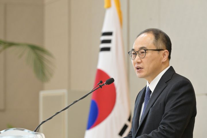 [서울=뉴시스] 이원석 검찰총장이 2일 "국민의 의사가 왜곡되지 않고 바르게 반영될 수 있도록 각 지역의 선거범죄에 엄정 대응해야 한다"고 밝혔다. (사진=대검찰청) 2024.02.02. photo@newsis.com&nbsp; *재판매 및 DB 금지