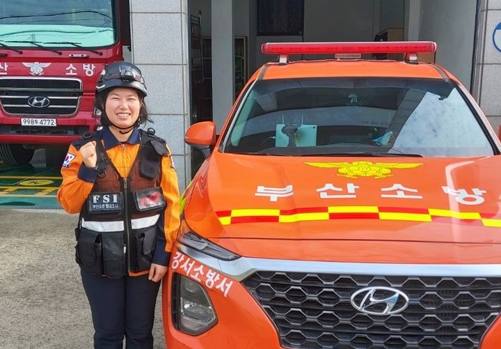 [부산=뉴시스] 부산 첫 여성 화재조사관인 홍혜란 소방위. (사진=부산소방재난본부 제공) 2024.02.02. photo@newsis.com *재판매 및 DB 금지