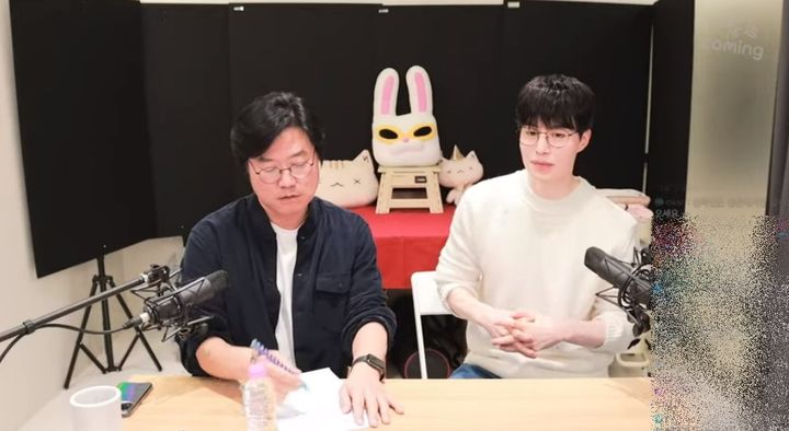 [서울=뉴시스] 유튜브 채널 '채널십오야'가 지난 6일 공개한 영상. (사진=유튜브 채널 '채널 십오야' 캡처) 2024.02.07. photo@newsis.com *재판매 및 DB 금지