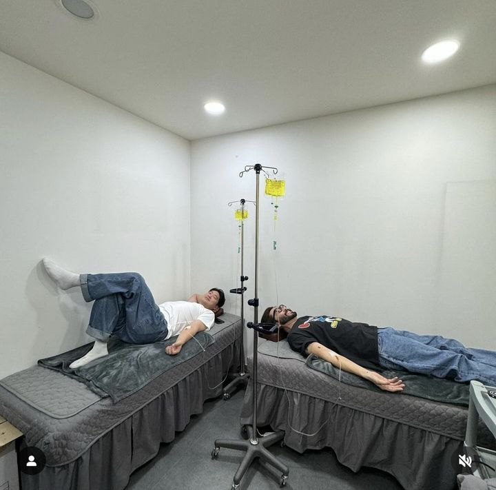 [서울=뉴시스] 최자(왼쪽), 노홍철. (사진=노홍철 인스타그램 캡처) 2024.02.07. photo@newsis.com *재판매 및 DB 금지