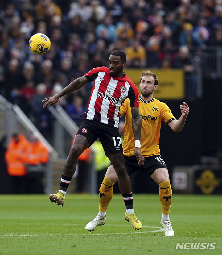 [울버햄튼=AP/뉴시스] 울버햄튼-브렌트포드전. 2024.02.11.