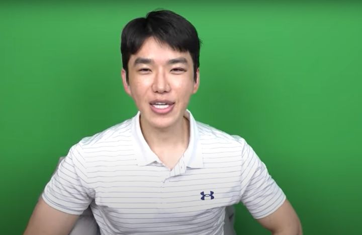 유튜버 보겸이 13일 쌍꺼풀 수술을 다시 하게 된 이유를 밝히고 있다.(사진 : 보겸 유튜브 채널 영상 캡처) *재판매 및 DB 금지