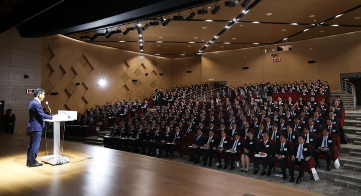 [세종=뉴시스] 사진은 2024년 전국관서장회의 모습. (사진=국세청 제공) *재판매 및 DB 금지