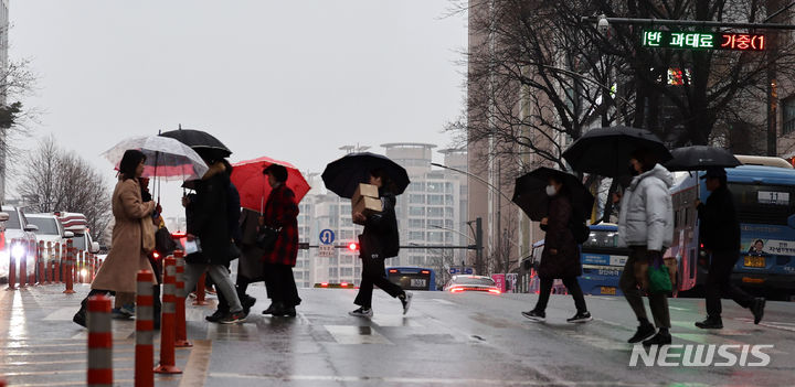 인천, 아침 영하권 추위…낮까지 비 또는 눈 예보