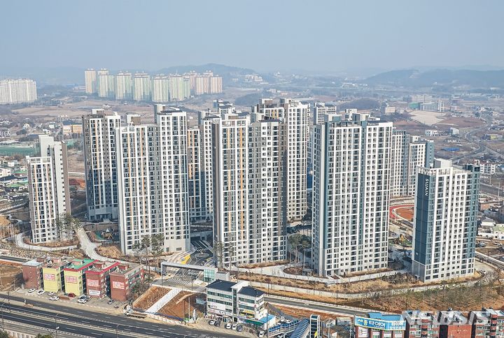 [서울=뉴시스] 향남역 한양수자인 디에스티지 전경.