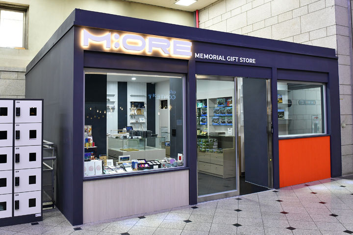 [서울=뉴시스] 17일 문을 여는 전쟁기념관 기념품샵 M:ORE의 전경. (사진=전쟁기념사업회 제공) 2024.02.16. photo@newsis.com *재판매 및 DB 금지