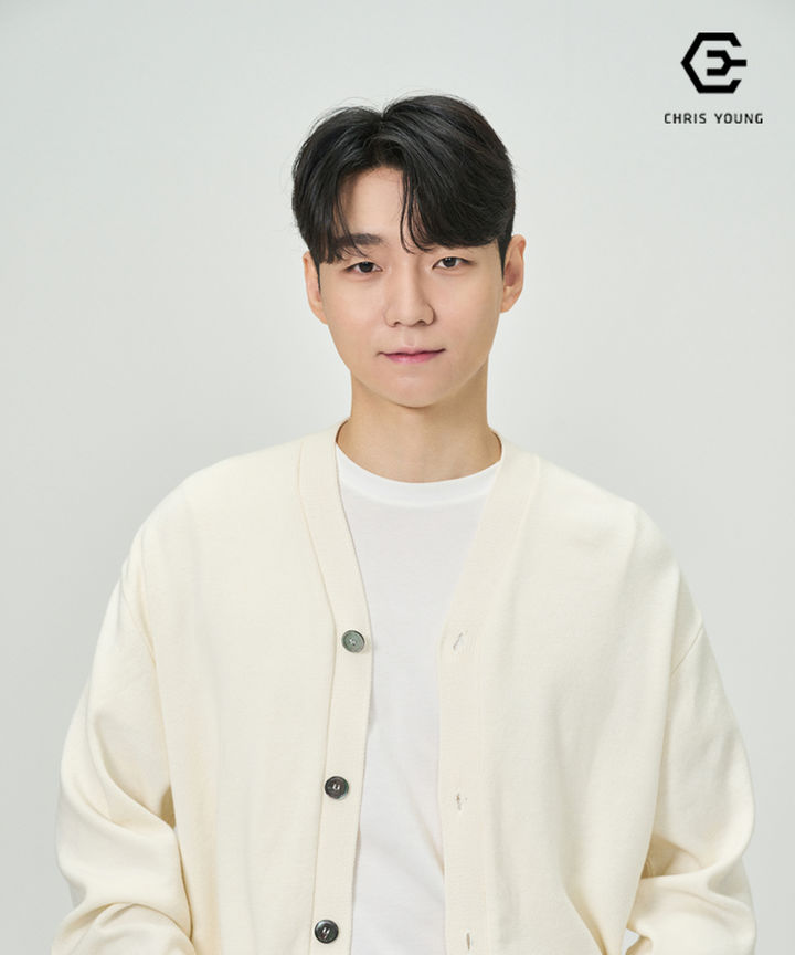 [서울=뉴시스] 뮤지컬 배우 겸 작곡가 크리스 영. (사진=쇼플레이액터스 제공) 2024.02.16. photo@newsis.com *재판매 및 DB 금지