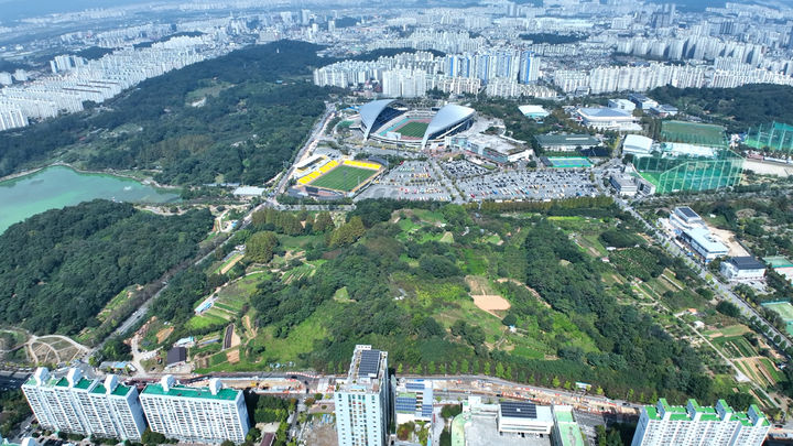 [광주=뉴시스] = 광주 중앙공원 전경. (사진=광주시청 제공·뉴시스DB). photo@newsis.com *재판매 및 DB 금지