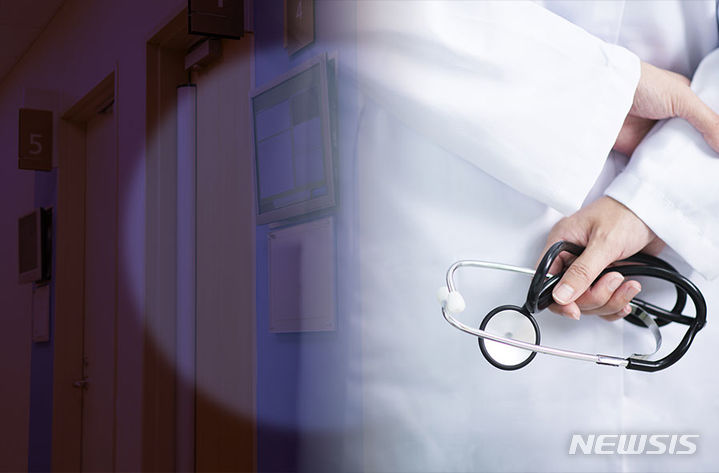 손가락 수술 환자에 손목 절개술한 병원장…징역 1년6월