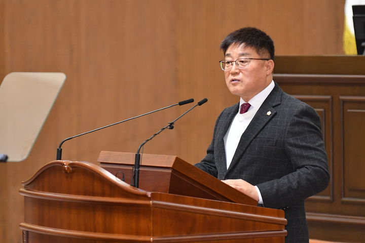 [진주=뉴시스]진주시의회 김형석 의원.(사진=뉴시스DB).photo@newsis.com *재판매 및 DB 금지